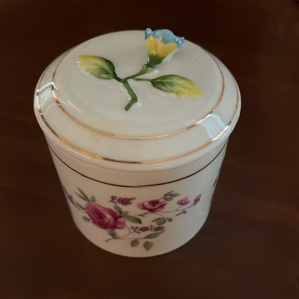 Vintage Richard Japan, trinket box